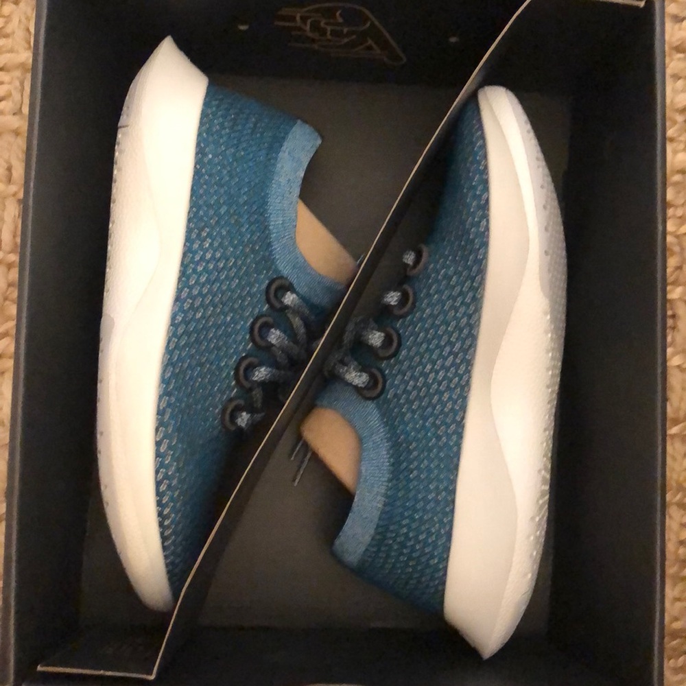 New in box Allbirds tree dasher womens size 7.5